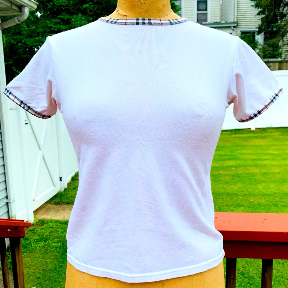 Vtg Y2K Burberry crop length short sleeve T-shirt
